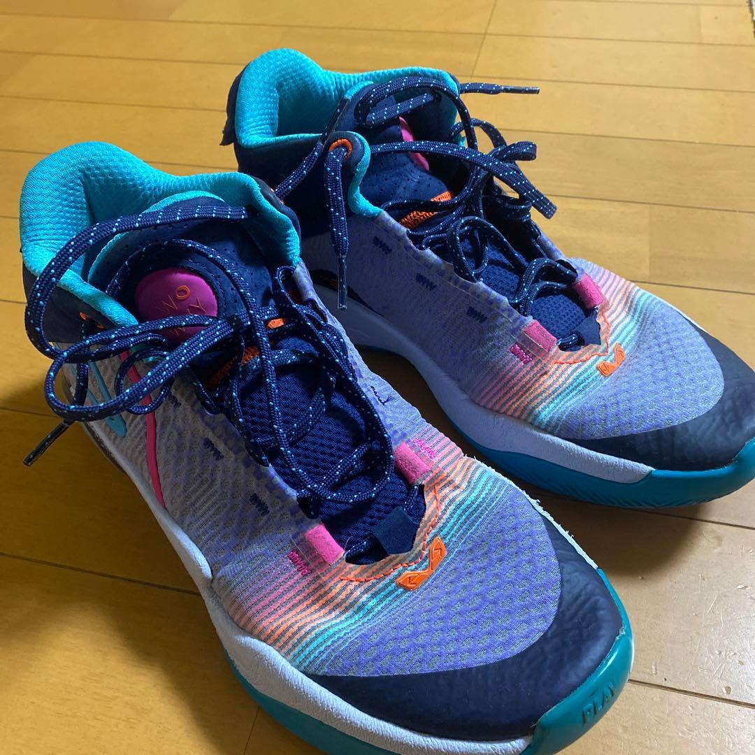 New Balance FuelCell バスケットシューズ