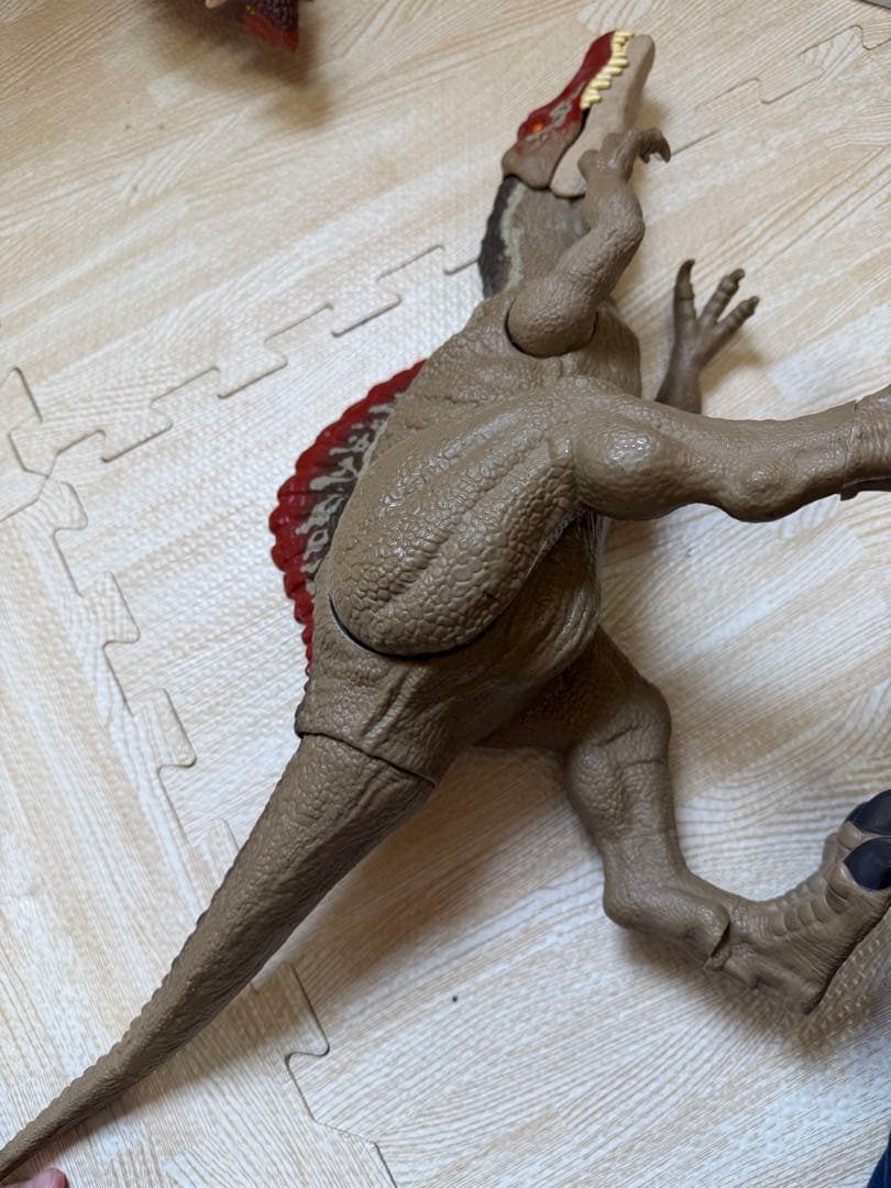 マテル ジュラシックワールド　恐竜フィギュアセット　おまけ付き