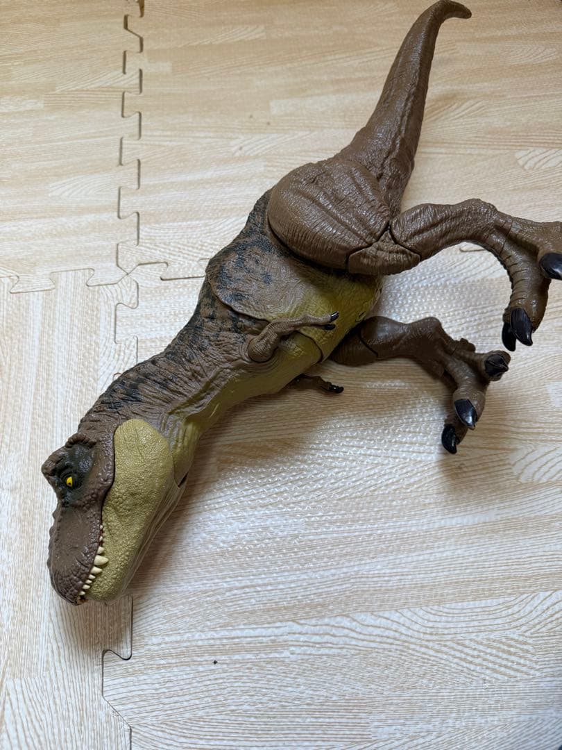 マテル ジュラシックワールド　恐竜フィギュアセット　おまけ付き