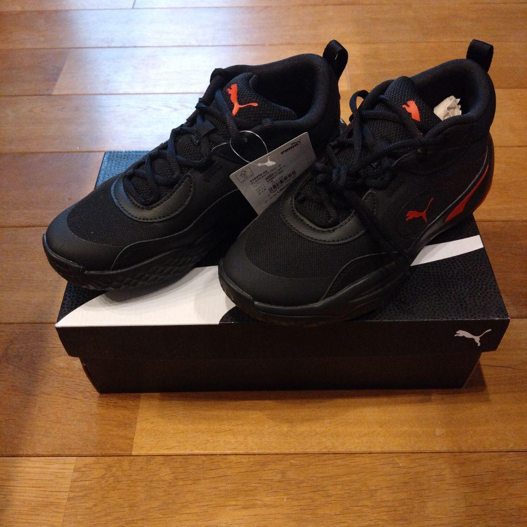 PUMA PLAYMAKER PRO JR ブラック/レッド　23.0cm