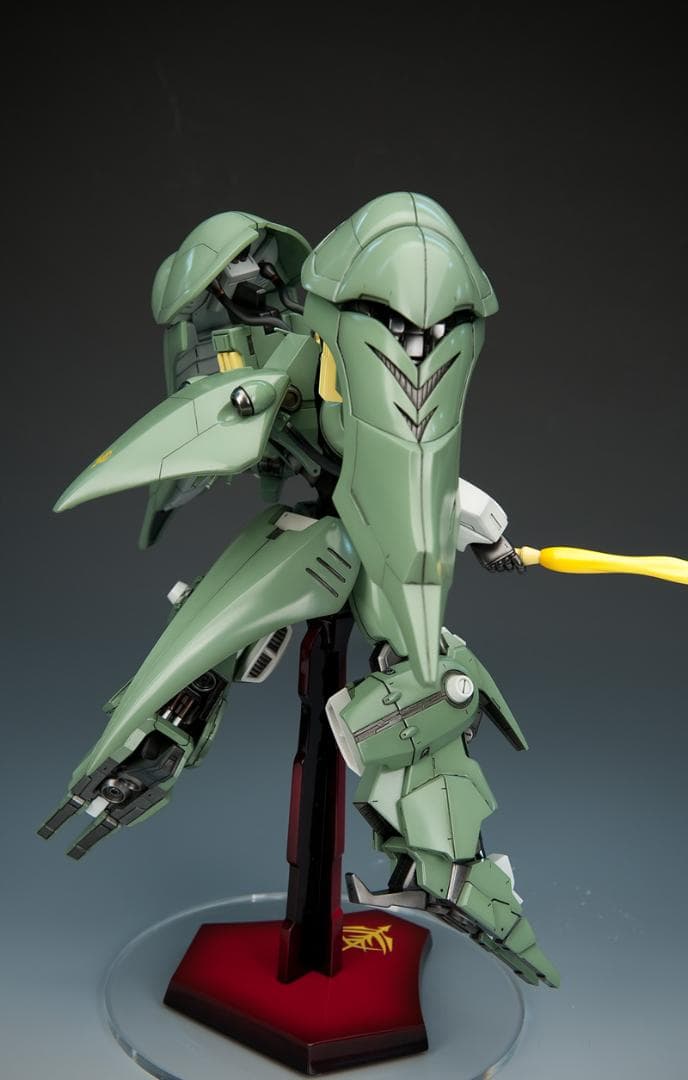 ガレージキット 機動戦士ZZガンダム　1/144 クインマンサ
