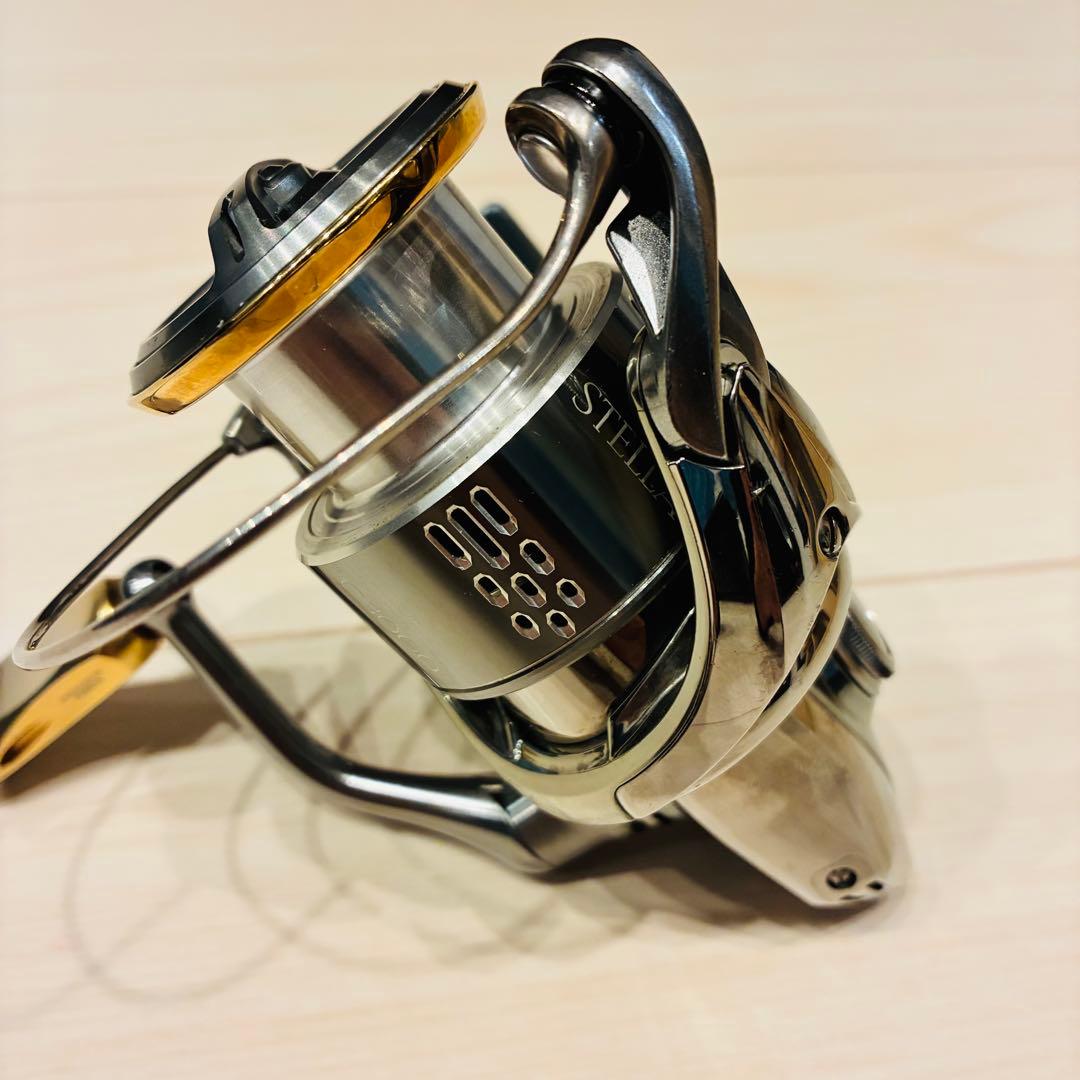 【本日21時まで】シマノ 18'ステラC3000 センシティブノブ付
