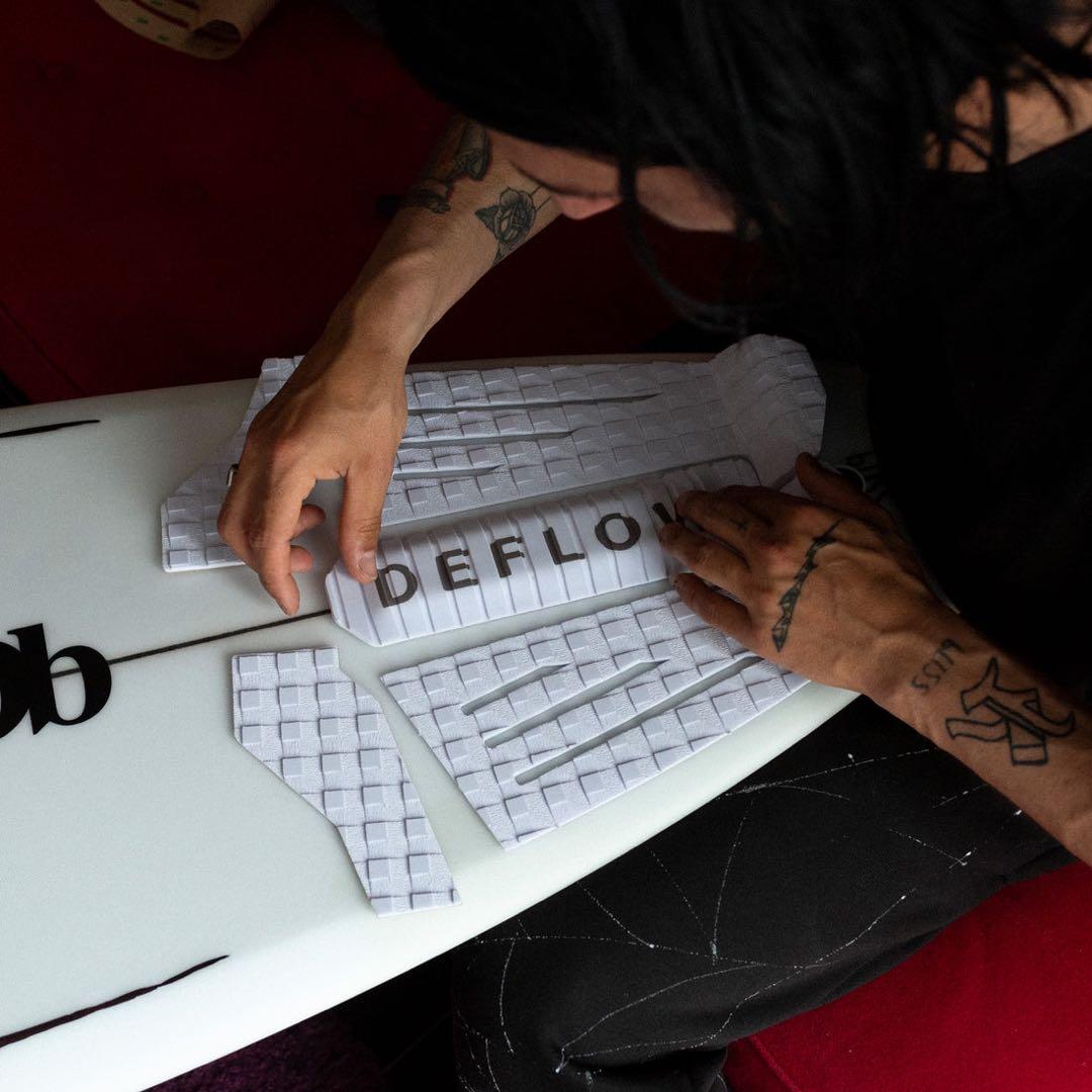 サーフィン・ボディボード DEFLOW ERWIN TAIL PAD WHITE