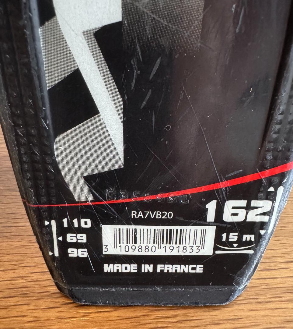 スキー板ROSSIGNOL（ロシニョール）162㎝ + ストック+ 収納バッグ付