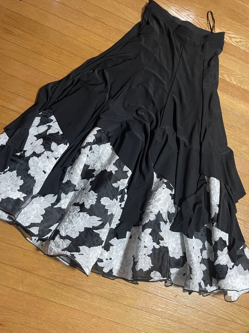 Leirena 社交ダンス スカート 黒 花柄 ふんわりロングスカート 未使用品