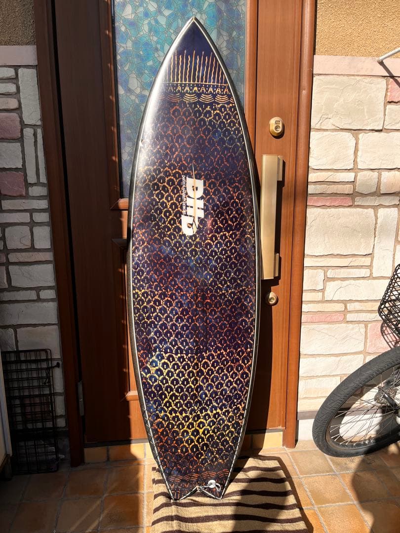 DHD TWINFIN 5’6 27.5L ツインフィン