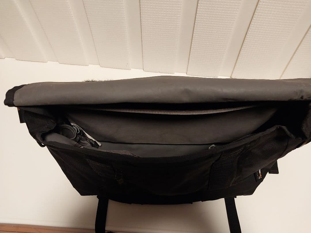 TIMBUK2　Sサイズ メッセンジャーバッグ ショルダーバッグ