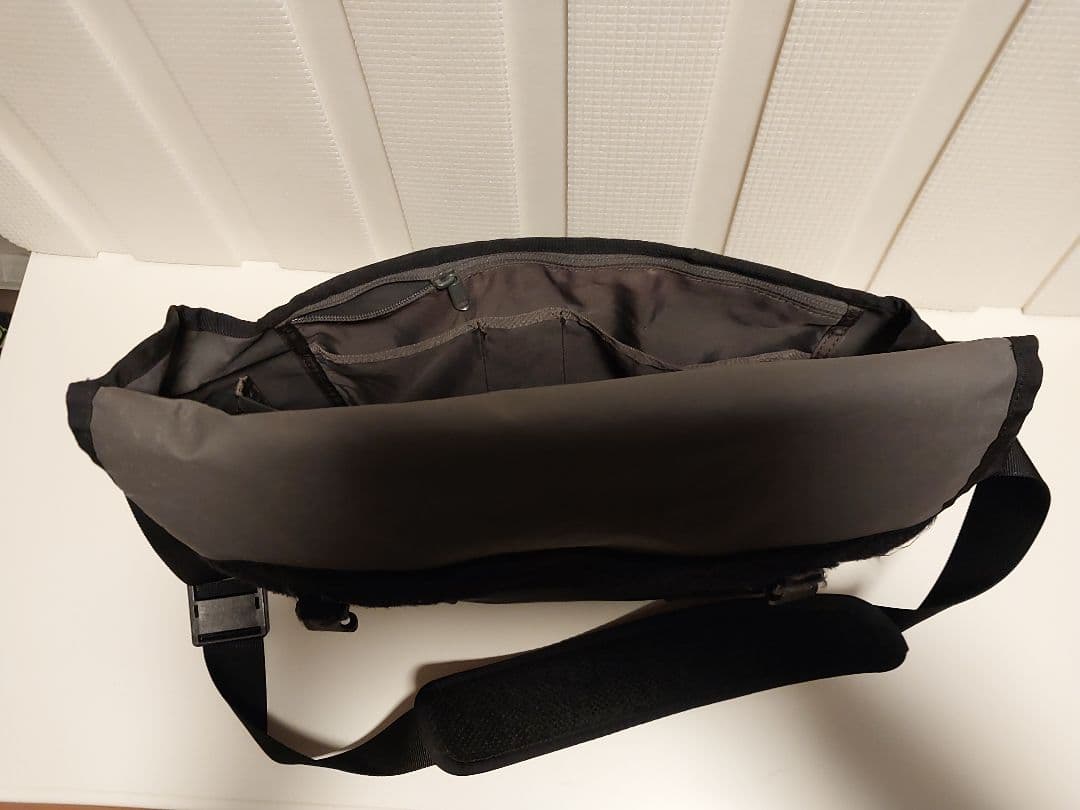TIMBUK2　Sサイズ メッセンジャーバッグ ショルダーバッグ