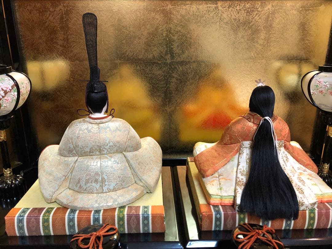 真太呂人形　シンプルで美しい親王飾りひな人形