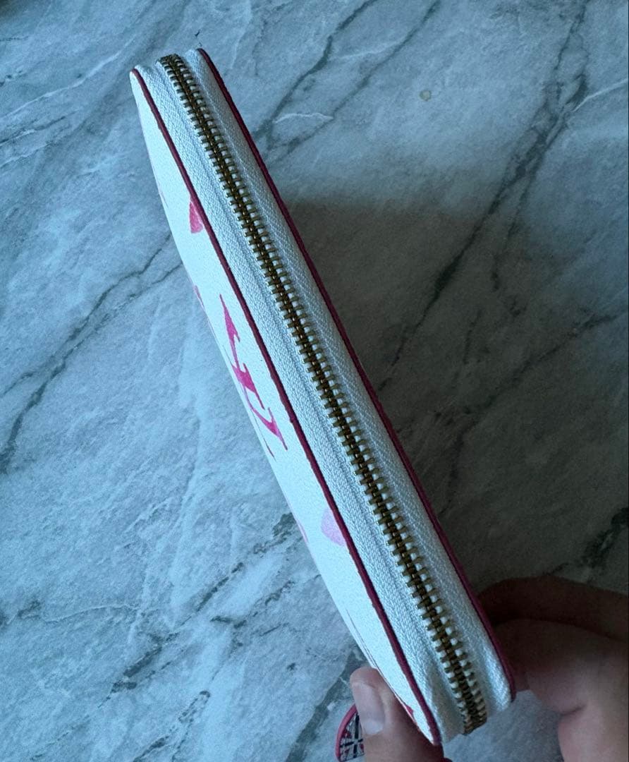 [美品]ルイ・ヴィトン　長財布　　　　　桜バージョン　　ノベルティ