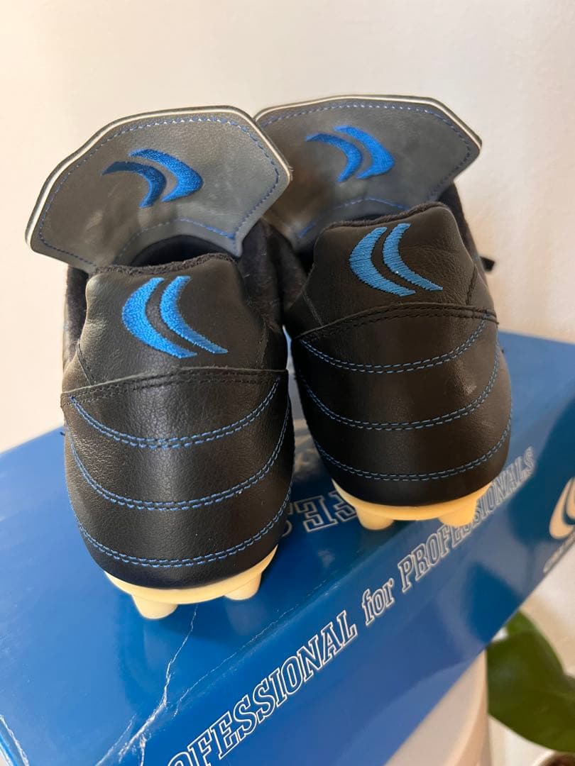 新品 未使用 箱付き クリックスヤスダ　crix yasuda サッカースパイク