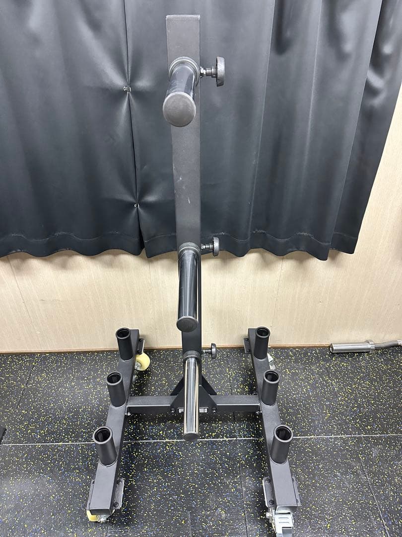 Force USAプレートラック　バーベルストレージ