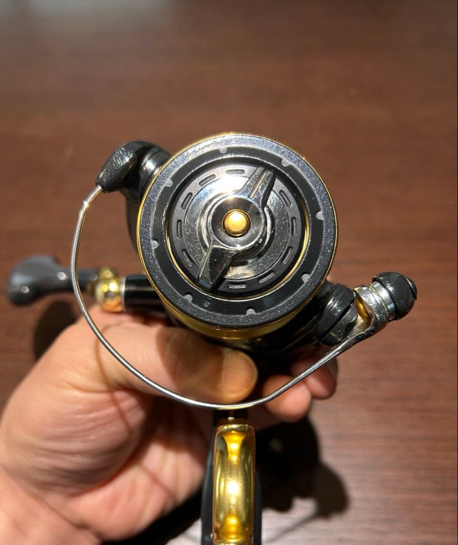 早い者勝ち！シマノ 11 BBX デスピナ　C3000DXG (替えスプール付)