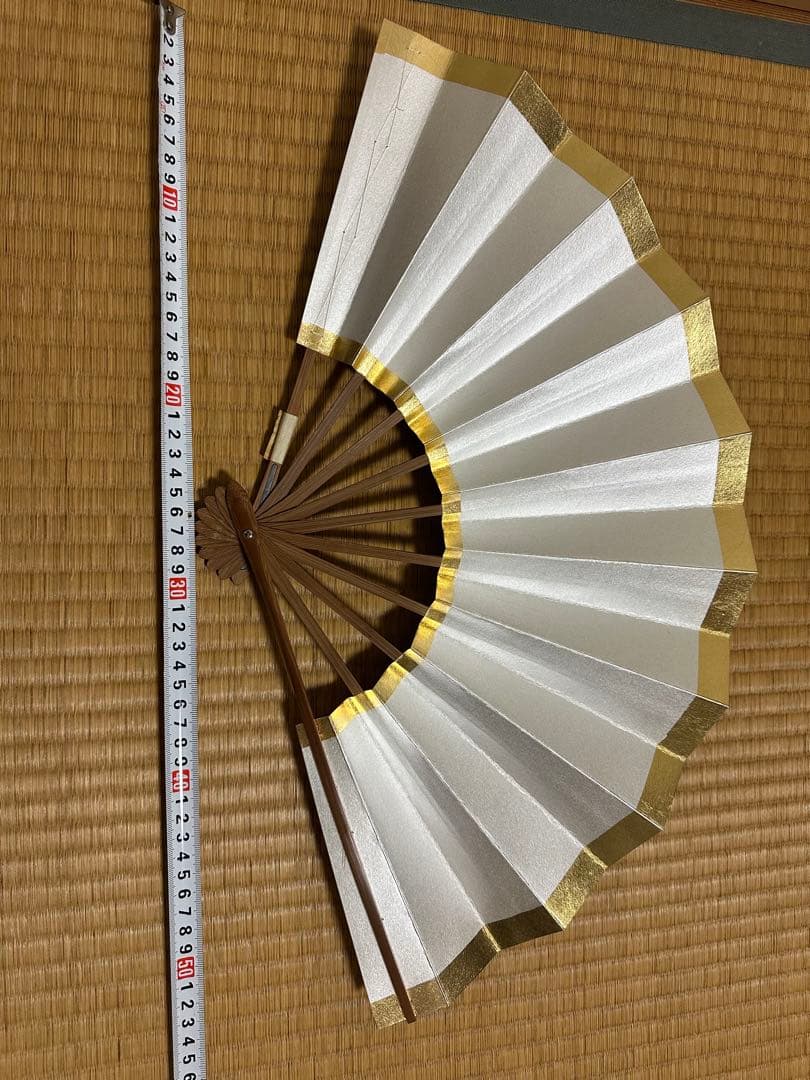 尺扇　舞扇子 白と金