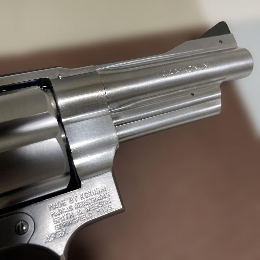 Smith & Wesson シルバーガスリボルバー（プラスチック製日本製）2