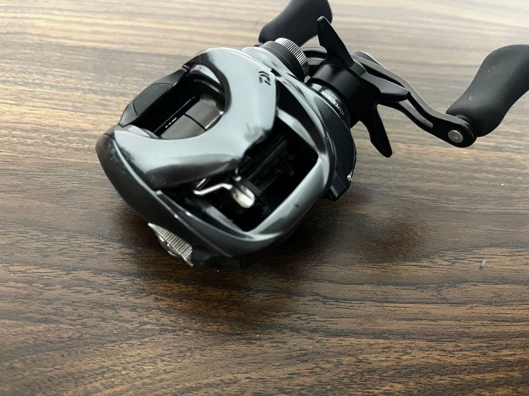 〈AOM〉25 TATULA SV TW 100XHL（左ハンドル）
