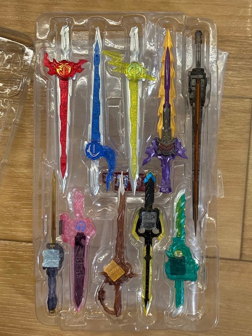 S.H.Figuarts 仮面ライダークロスセイバー 10聖剣セット