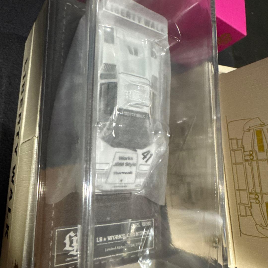 TOPART 1/64 LBWK WHITE　限定モデル