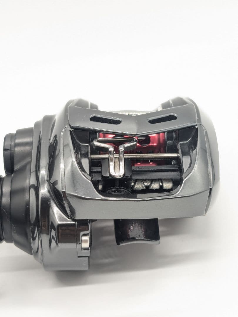 【美品】DAIWA 20ALPHAS AIR TW8.6L ダイワ リール