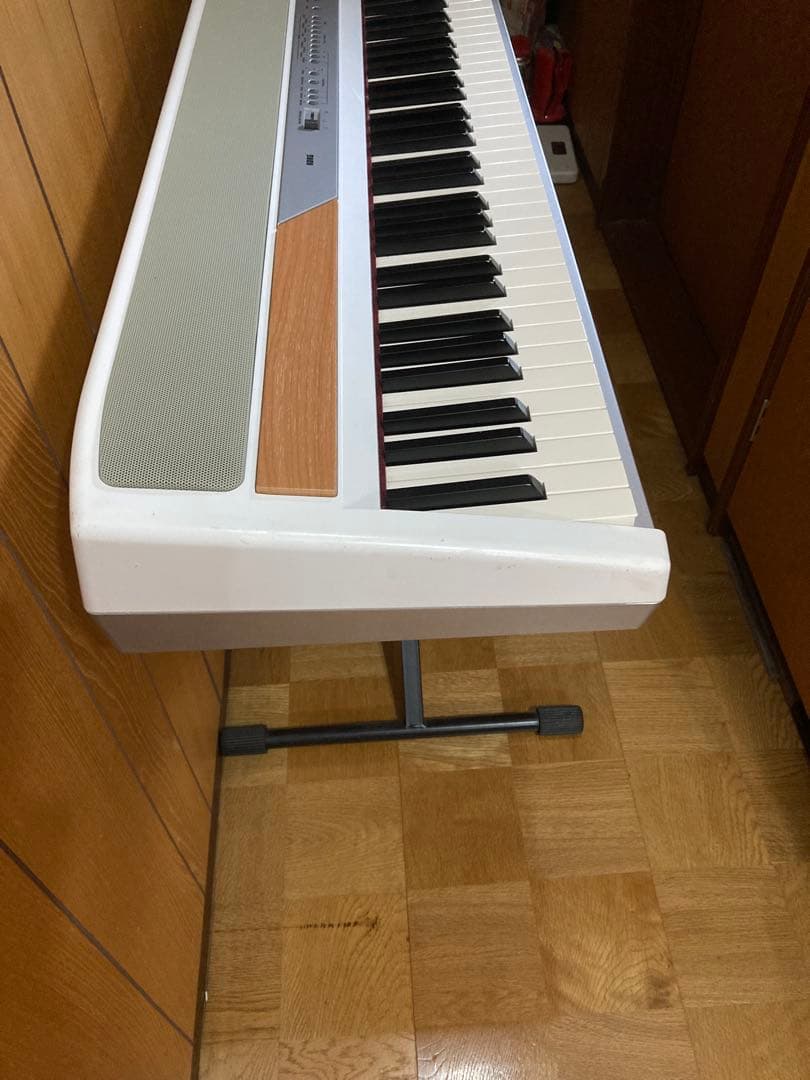 ✨ ✨人気デジタルピアノKORG SP-250白 2011年製❗️完動品特価❗️