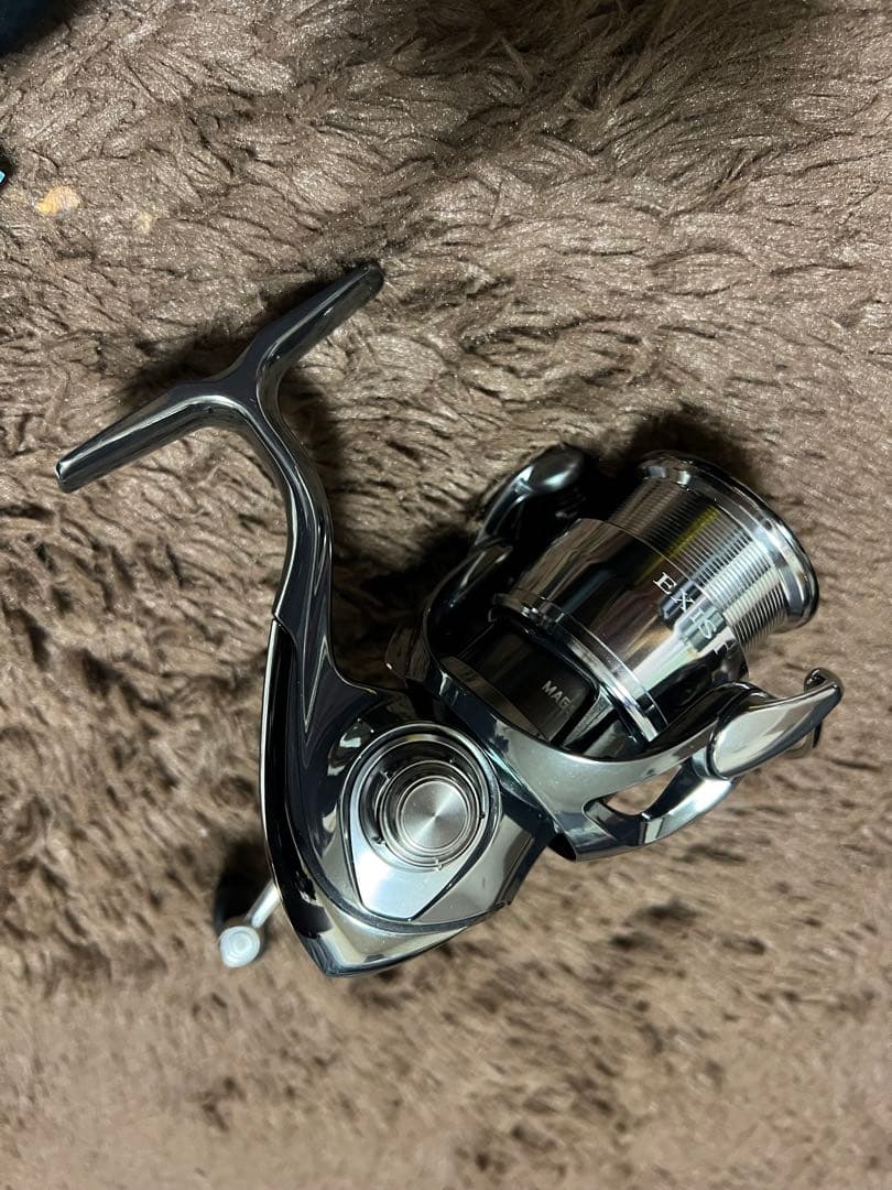 ダイワ イグジスト LT2000H SLPスプール付き！