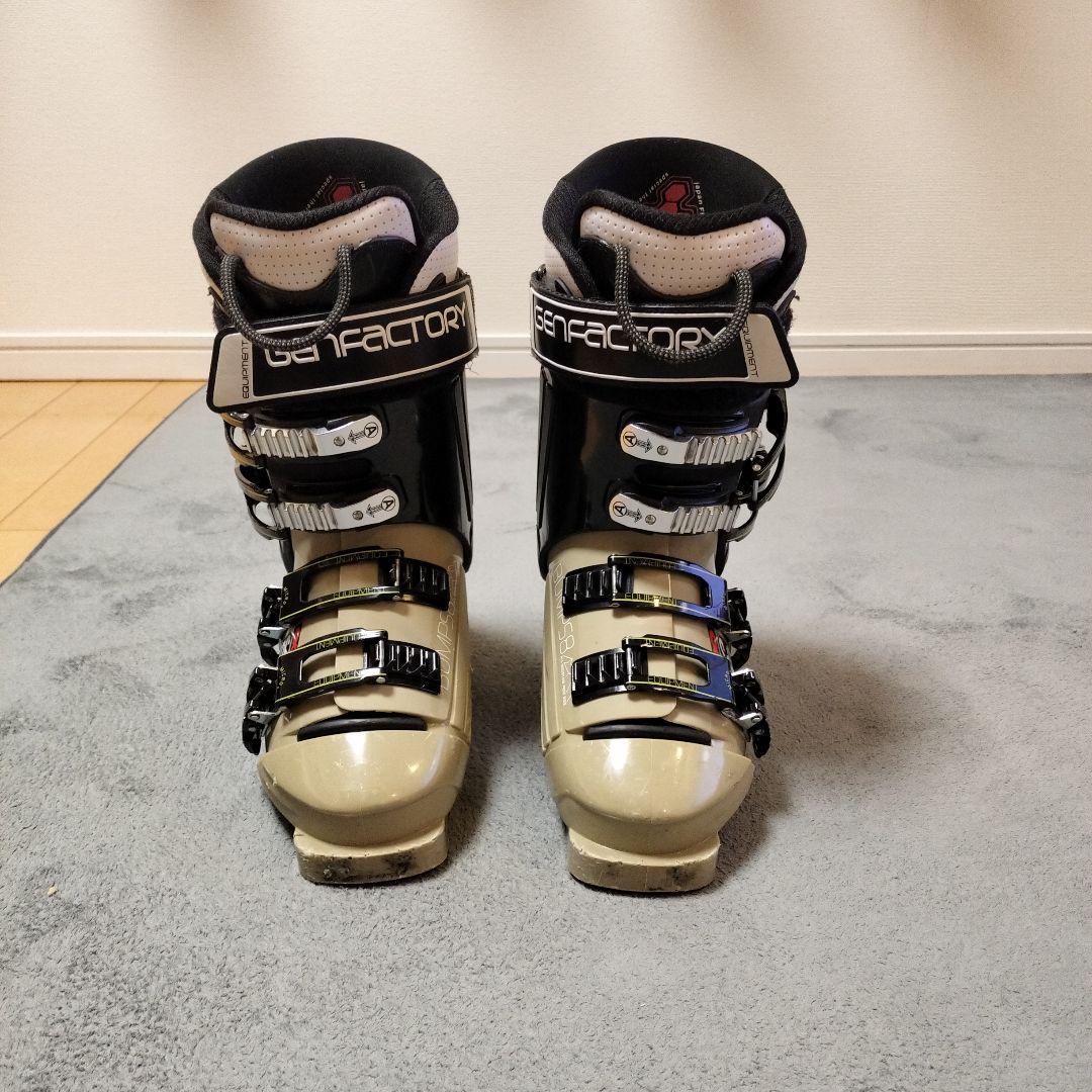 GEN スキーブーツ 2026 BUMPS 8　23.5cm