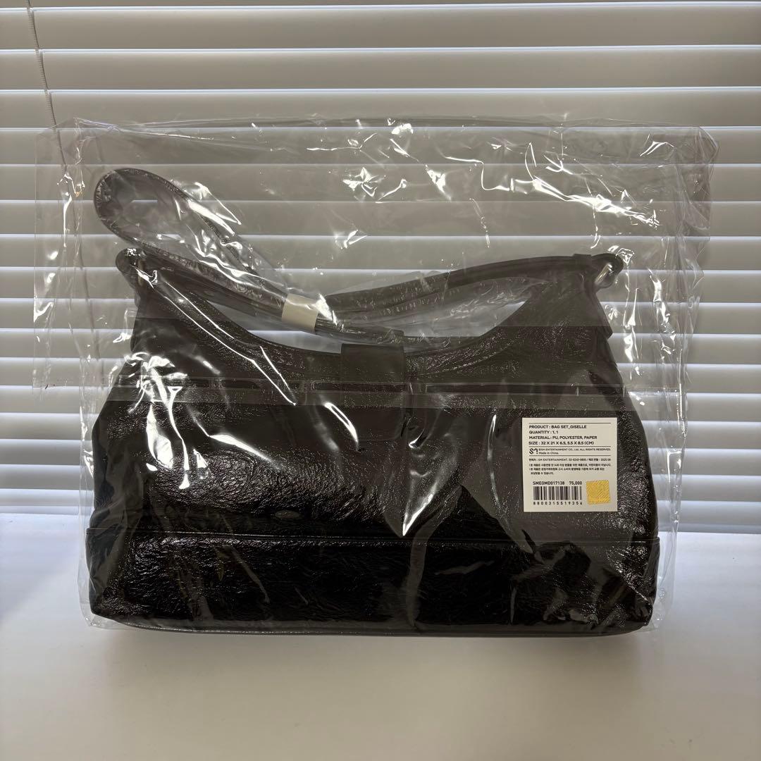 aespa rich man バッグセット　giselle トレカ付　新品未開封