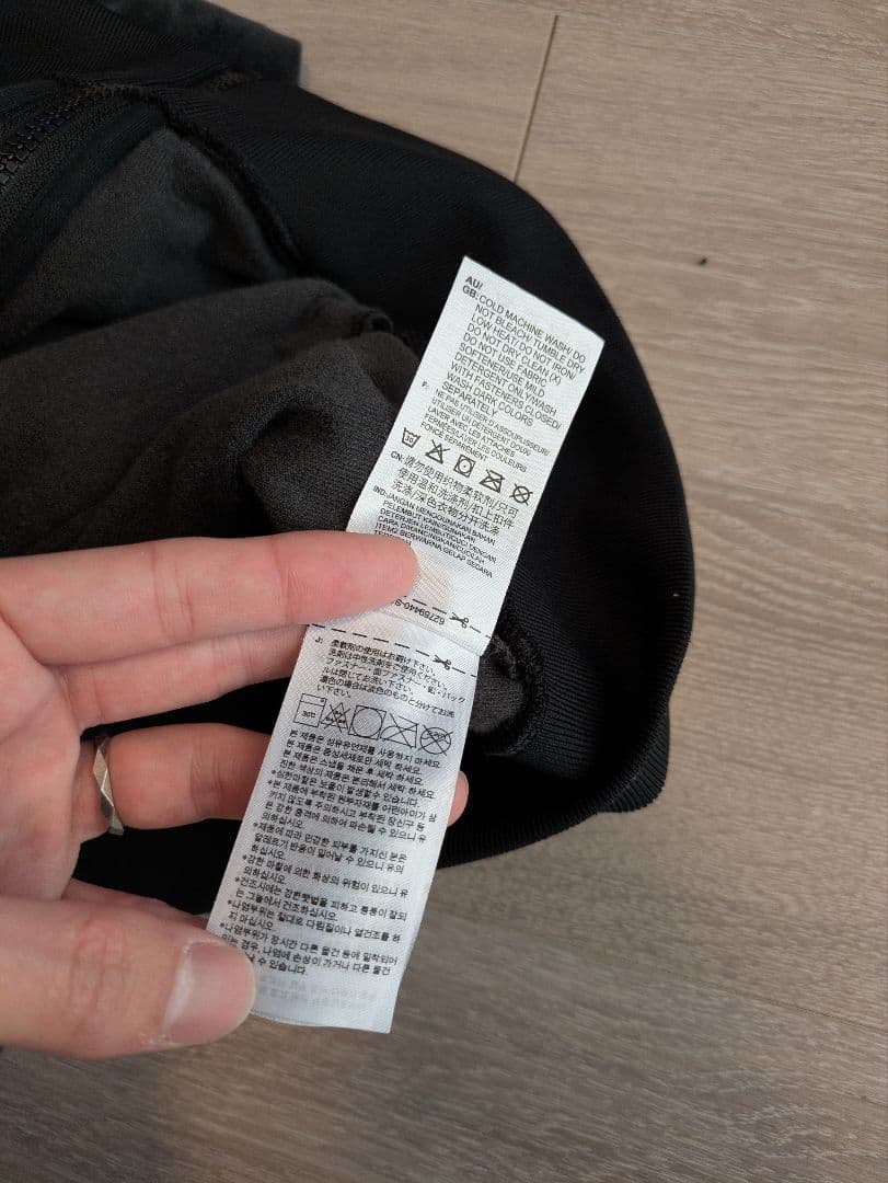 adidas ジャージジャケット HR3445　ベロア　黒金