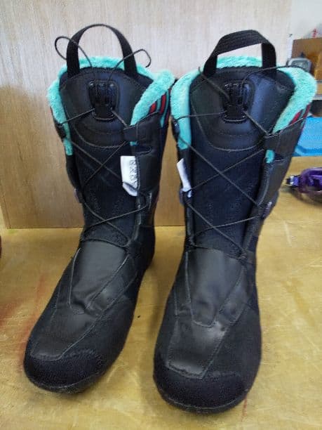 SALOMONブーツLiLy