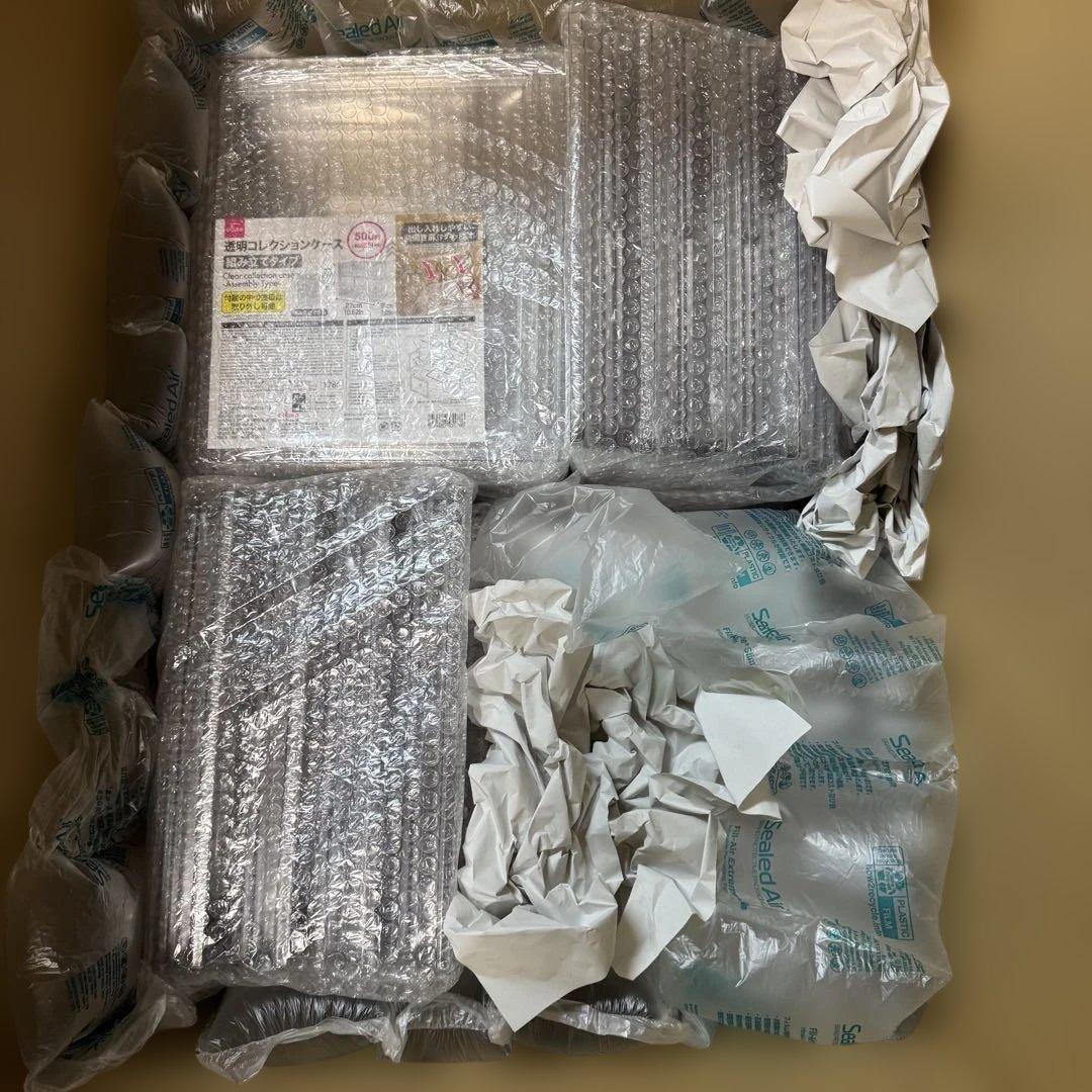 ダイソー　透明コレクションケース　17個セット　新品未開封品