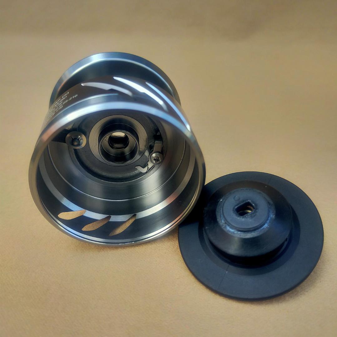 中古品　シマノ　15 ストラディック C3000HG　ハイギア