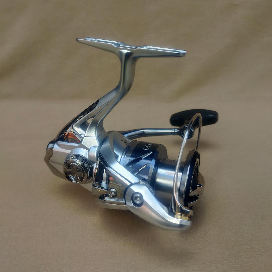 中古品　シマノ　15 ストラディック C3000HG　ハイギア