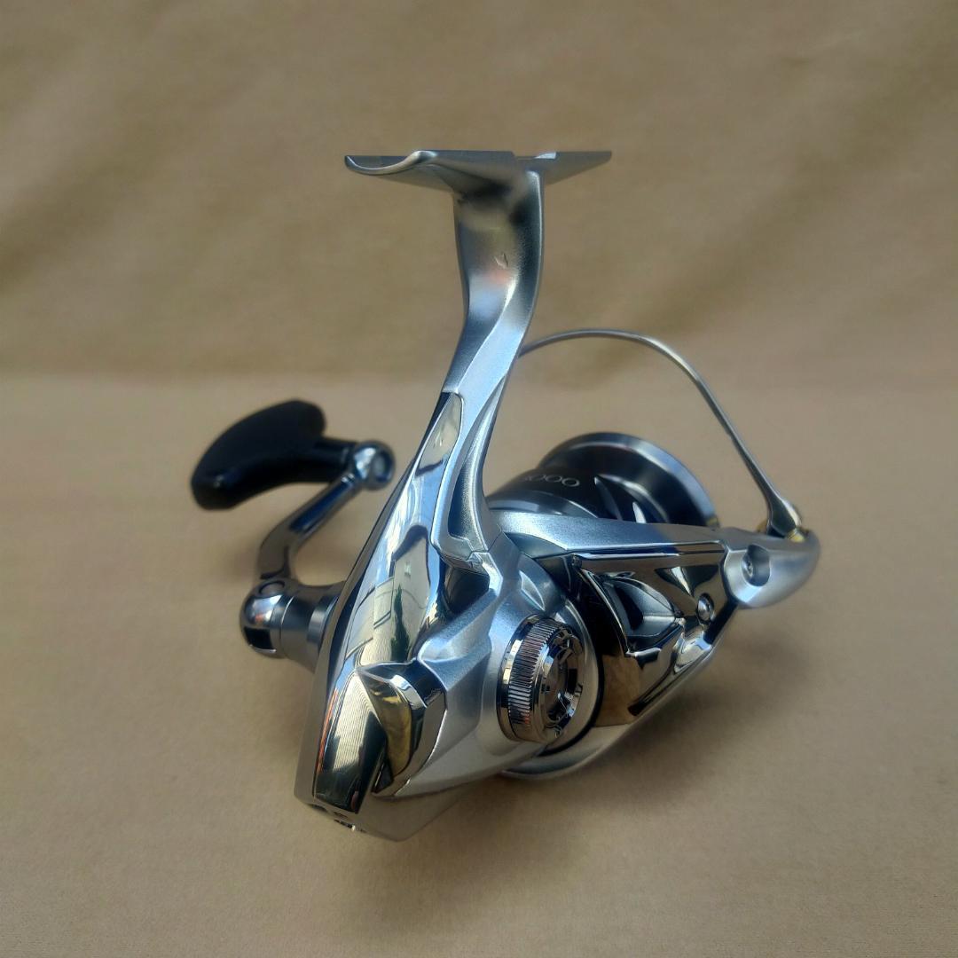 中古品　シマノ　15 ストラディック C3000HG　ハイギア