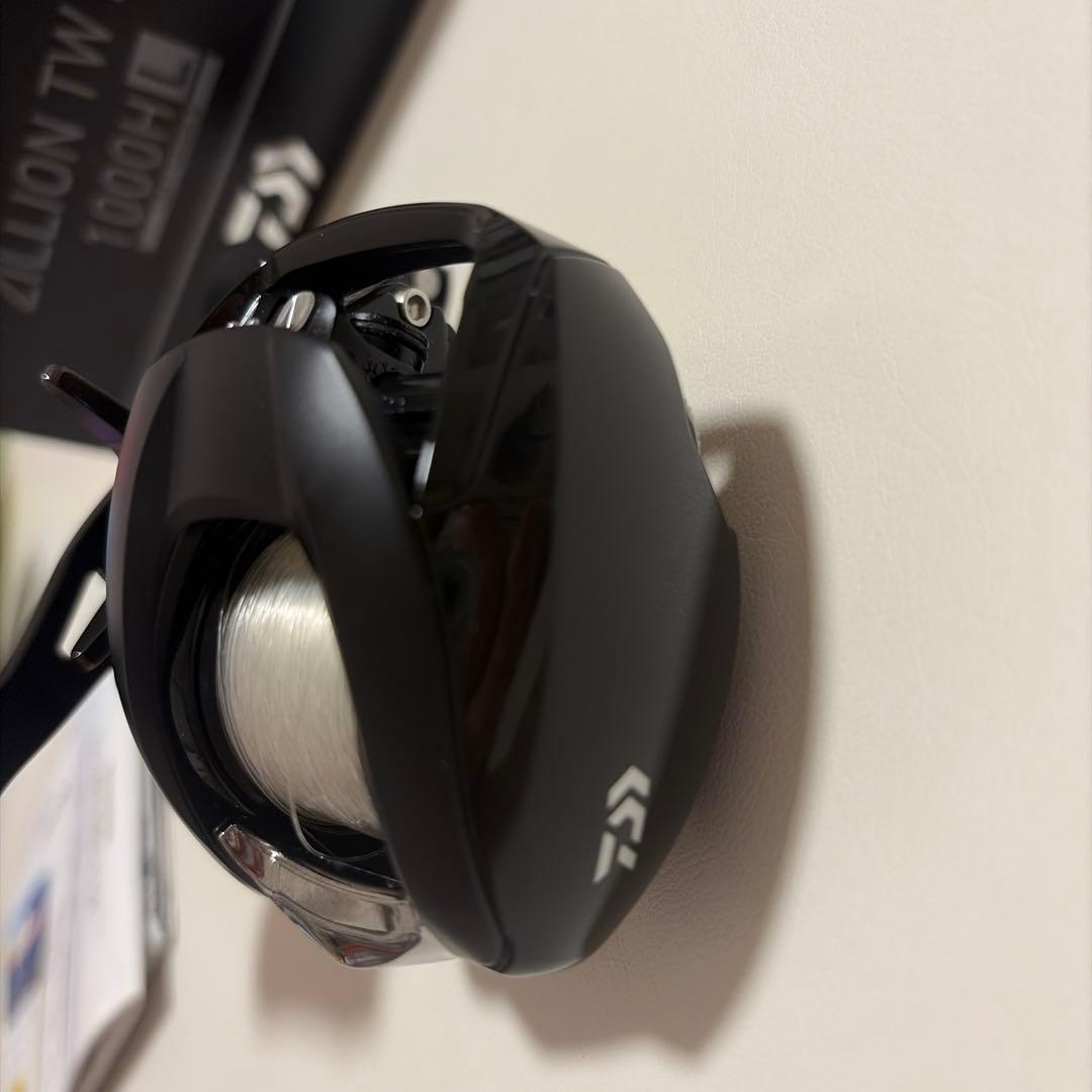 リール 22 DAIWA ZILLION TW HD 1000HL