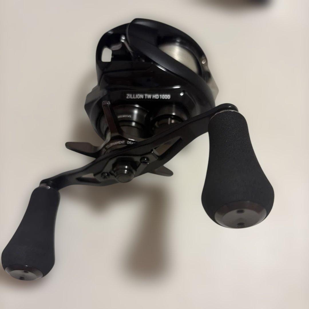 リール 22 DAIWA ZILLION TW HD 1000HL