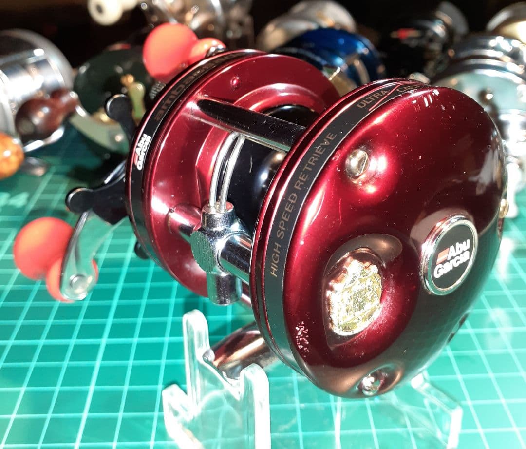 アブガルシア アンバサダー５５００-C３ アウトフィッターズパワーハンドル付き