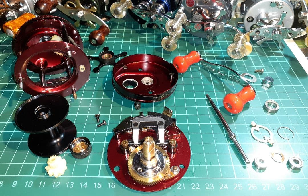 アブガルシア アンバサダー５５００-C３ アウトフィッターズパワーハンドル付き