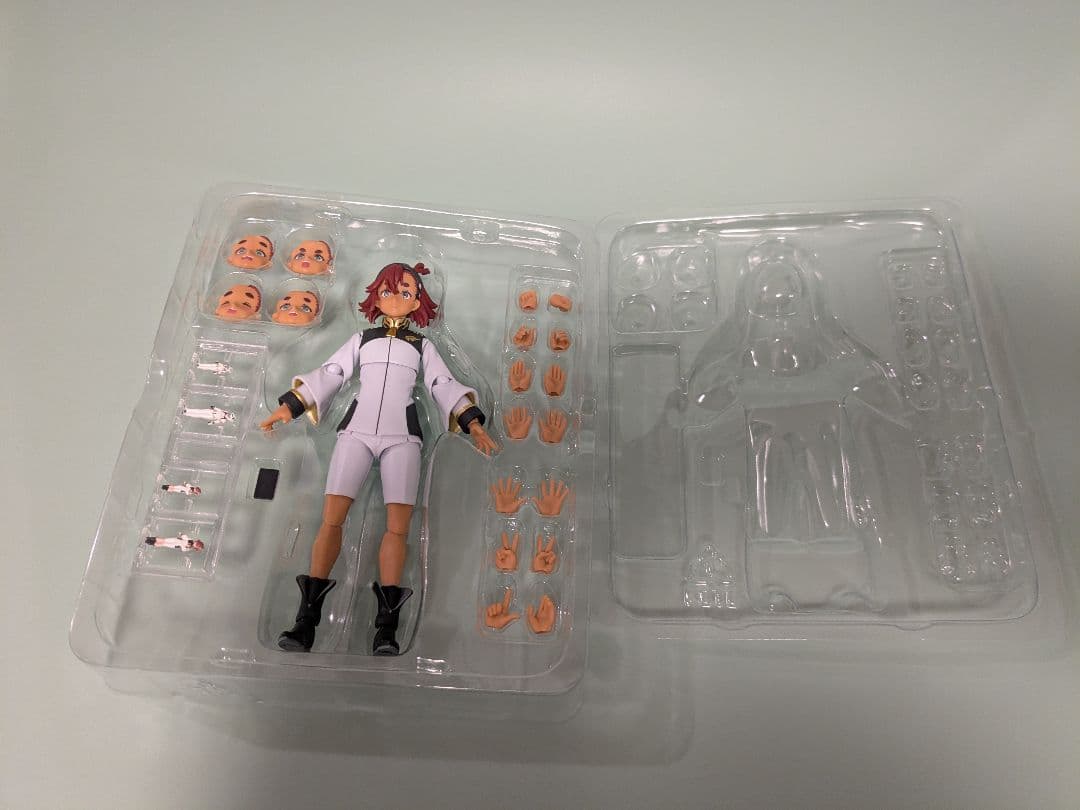 S.H.Figuarts & アクアシューターズ スレッタ、ミオリネ
