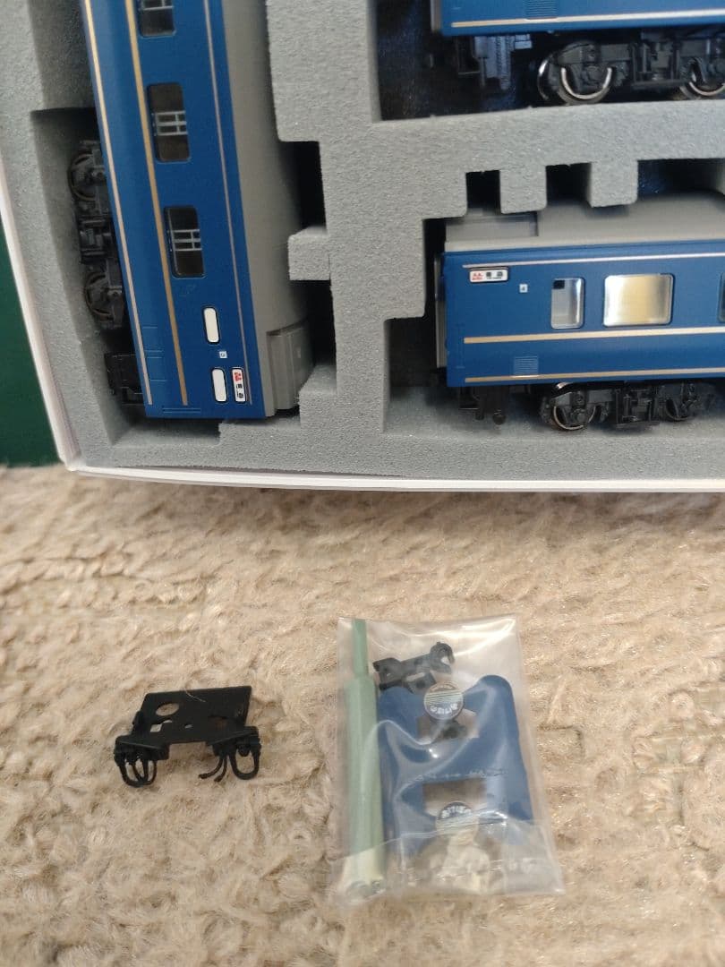 KATO 10-822/823　24系寝台特急 あけぼの9両編成