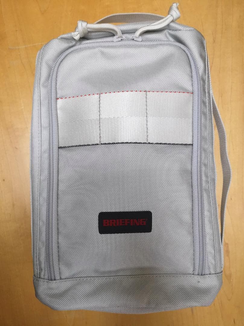 未使用保管品 BRIEFINGのシューズケース(シルバー)