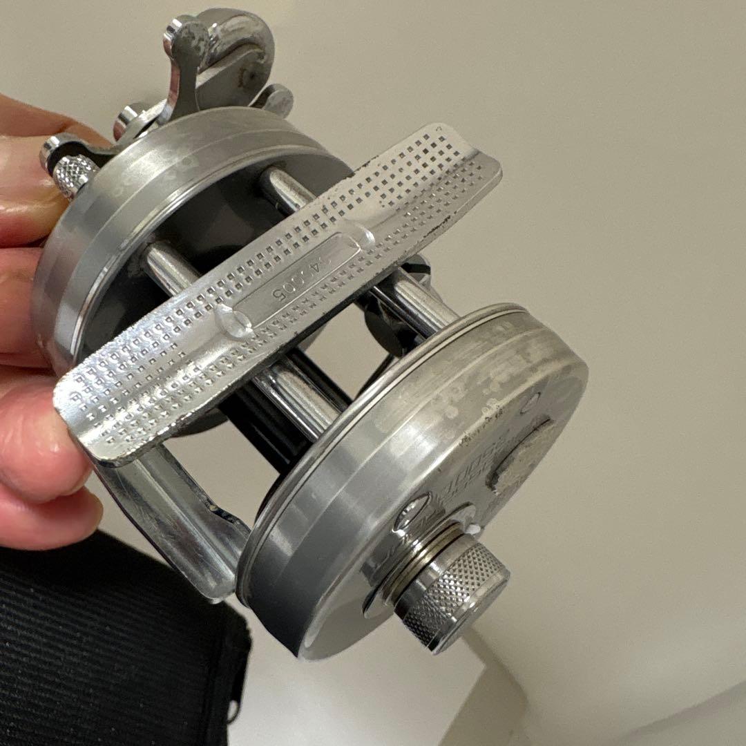 バス釣りおじさん専用ABU Ambassadeur 2500C ベイトリール