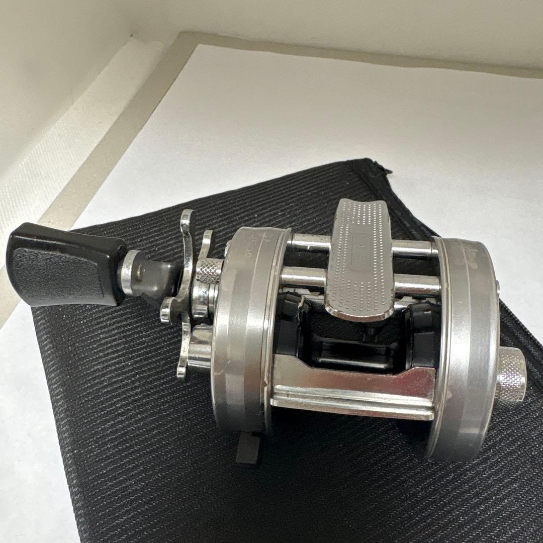 バス釣りおじさん専用ABU Ambassadeur 2500C ベイトリール