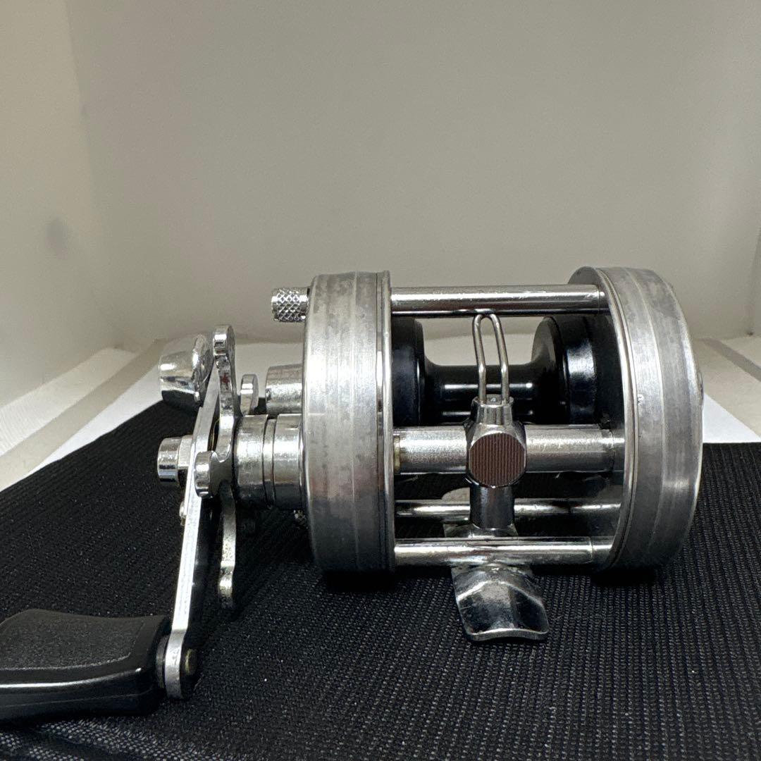 バス釣りおじさん専用ABU Ambassadeur 2500C ベイトリール