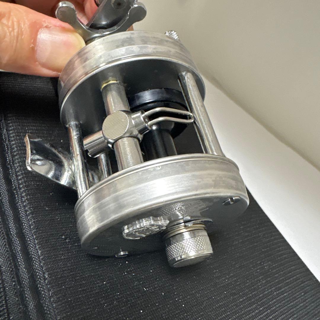 バス釣りおじさん専用ABU Ambassadeur 2500C ベイトリール