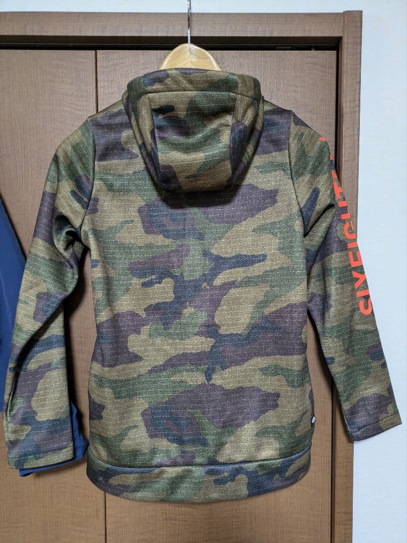 Burton 子ども用スノーボードジャケット