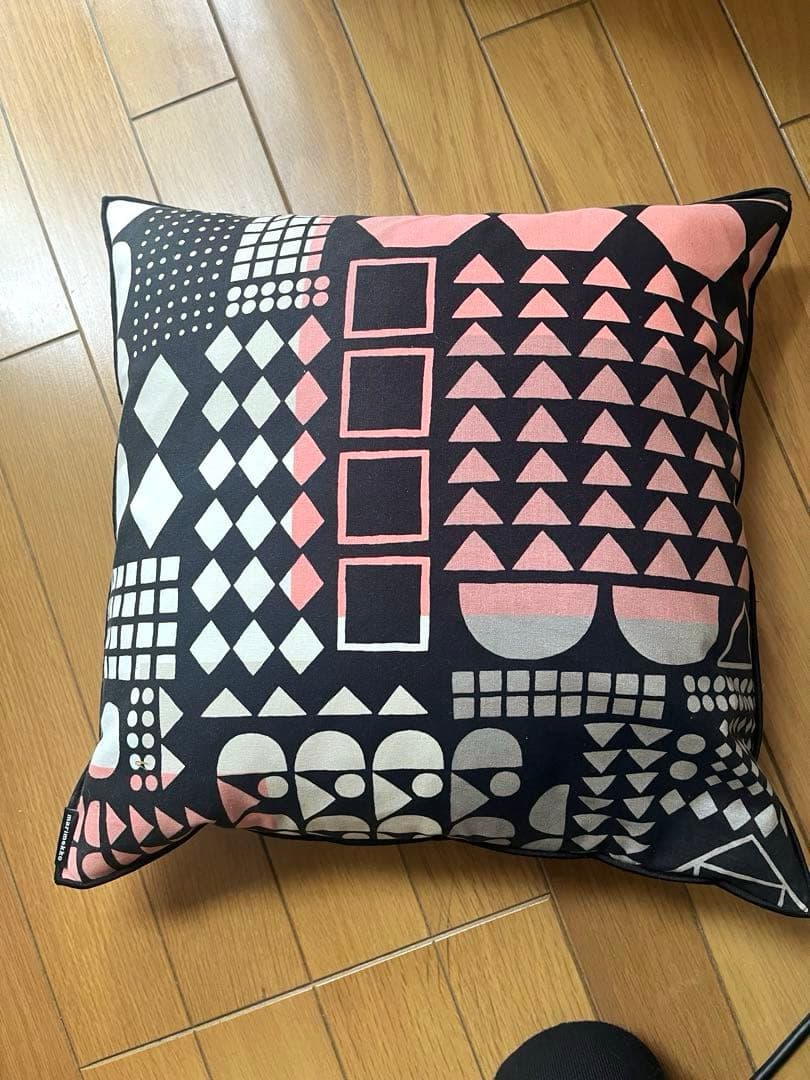 marimekko KELO クッション（中綿つき）幾何学模様