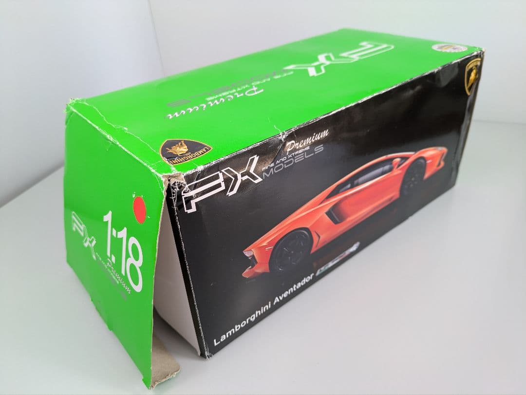 1/18 ミニカー ウイリー　ランボルギーニ　アヴェンタドール　 LP700-4