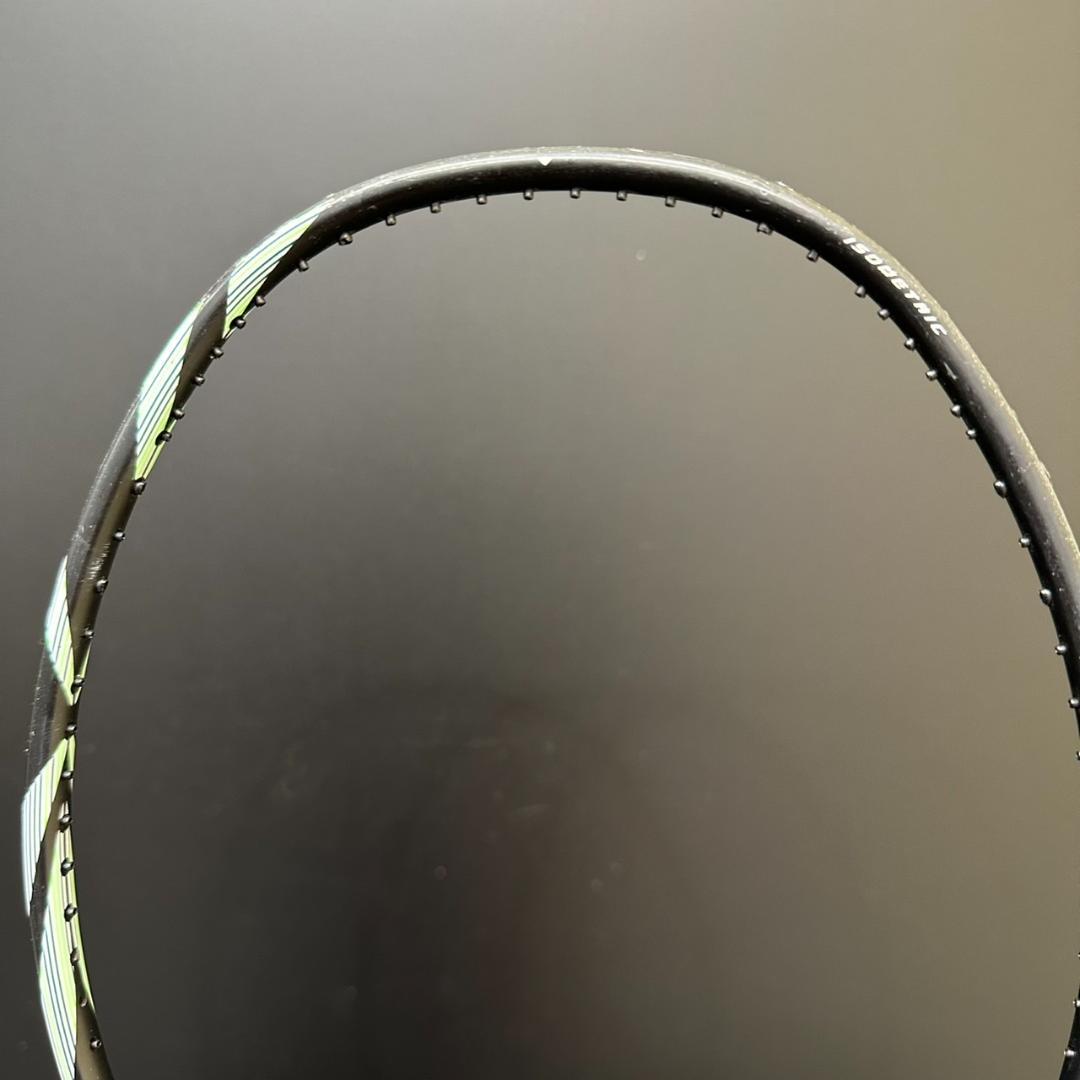 YONEX　ヨネックス　バトミントンラケット　アストロクス１１　MO-57