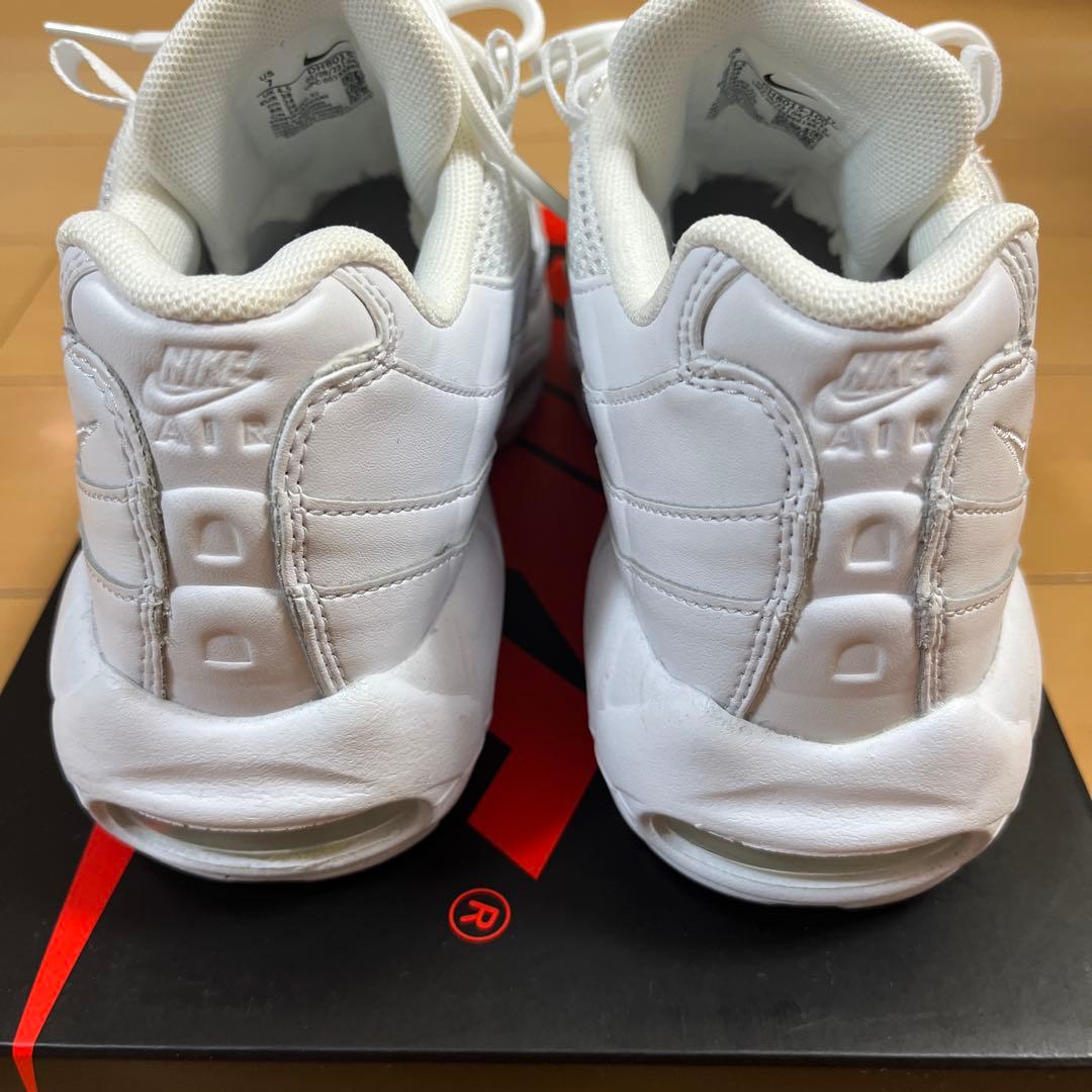 Nike Air Max 95 ホワイトシューズ 24cmDH8015-100。