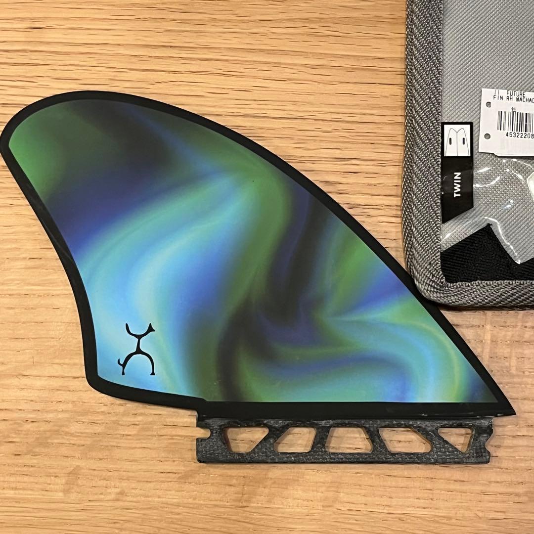 FUTURES FIN MACHADO KEEL TWIN FIN ロブマチャド